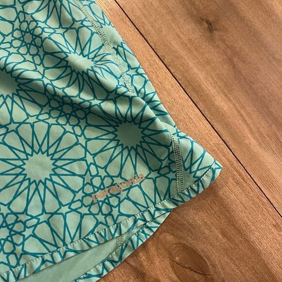 Patagonia Active Skort Blue Geometric Athletic Tennis Golf Women's L Bin O-58 - Picture 2 of 4